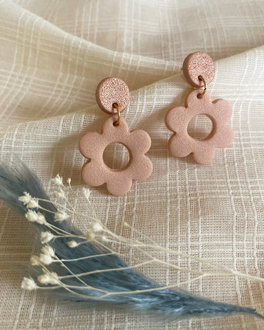 Small Pink Daisy Dangle Earrings